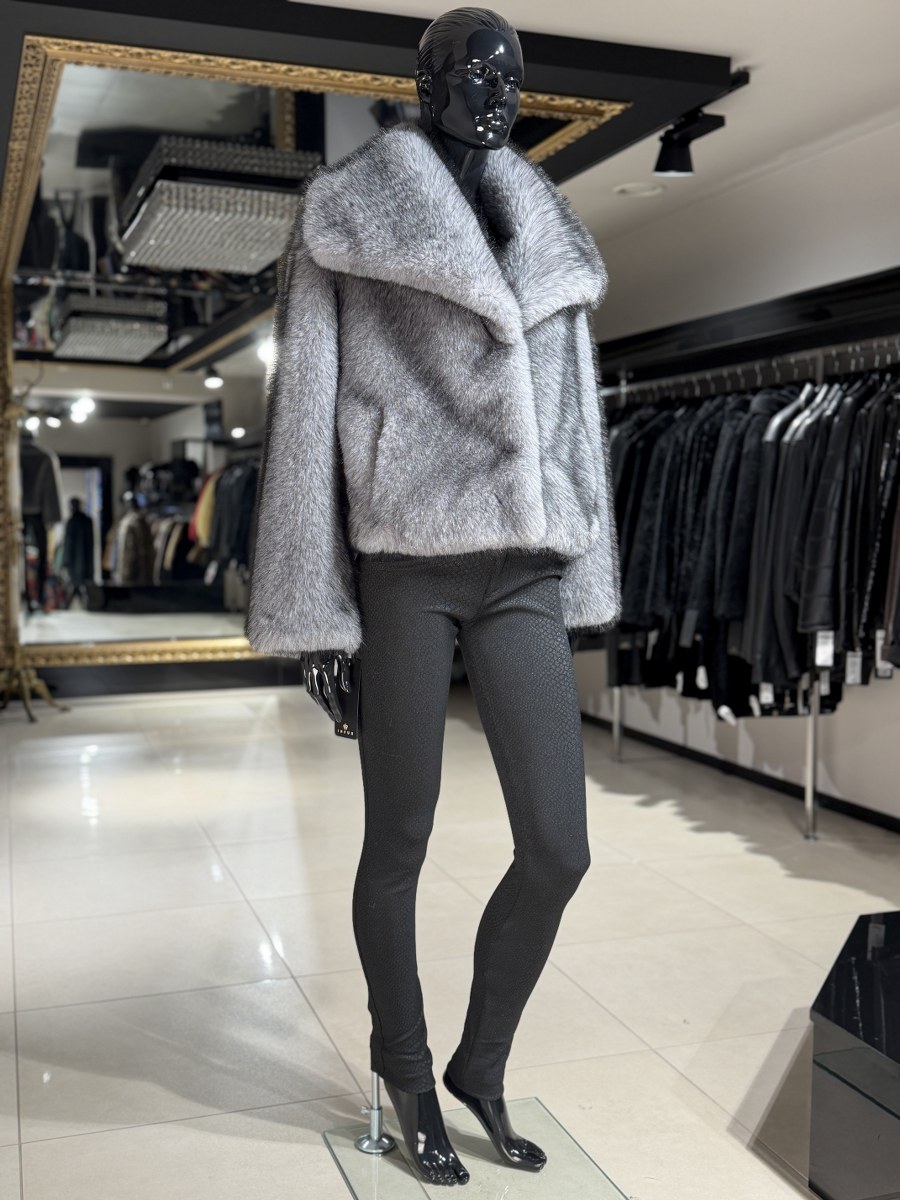 Hõberebasekarva imitatsiooniga kunstkarusnahast jakk
